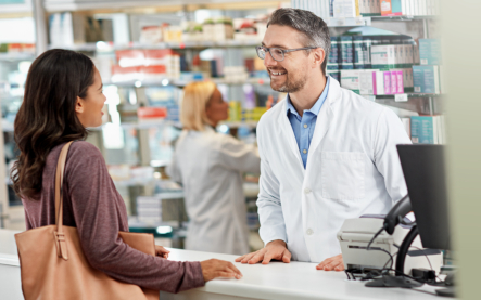 customer ask the pharmacist